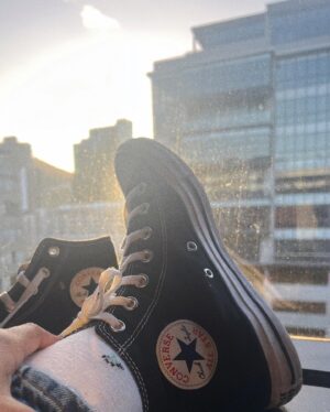 Khosi Ngema Instagram - messin around in my chucks🤸🏾‍♀️

@converse.za