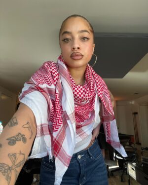 Kiana Ledé Instagram - 🤍❤️