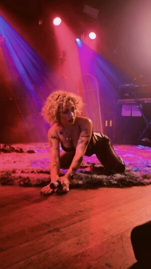 Kiana Ledé Instagram - Who’s ready to do this again?!?!? ✋🏽✋🏽✋🏽