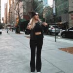 Kiera Bridget Instagram - i forgot to post my nyc pics! i am so stupid 🥸 where do u live?! where should i go next???😏