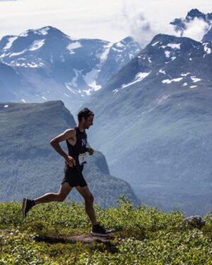 Kilian Jornet Instagram - The recovery after Himalaya’s expedition wasn’t straight forward. The broken ribs and a hip injury made my training a bit more low intensity than I would liked, but finally it seems that all those small injuries are gone. Happy today to be racing at the local skyrace @isfjordenskyrace a bit faster than last year, it seems that different training approaches to running fast can get to a similar result 😜

And now time to follow all the friends running at @wser and @marathondumontblanc 💪💪💪

@nnormal_official @maurten_official @corosglobal 

📸 @matti_bernitz