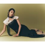 Kim Bo-ra Instagram - 🐬 Photographer. @hongseongjip_ Stylist. @r.soll_office Art Director. @heizy.lim Makeup. @habibi.s2 Hair. @ddorony
