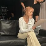 Kim Bo-ra Instagram - 아직 부족한 부분이 많아서 아쉬움 또한 많지만 끝까지 응원해 주신 분들 덕분에 힘이 났습니다! 마지막까지 ’ 모래에도 꽃이 핀다‘ 와 ’미란‘을 응원해 주셔서 감사했습니다🌷 또 작품과 역할에 몰입할 수 있게 도와주신 스태프 배우님들 정말 정말 고생 많으셨습니다. 감사합니다🌷