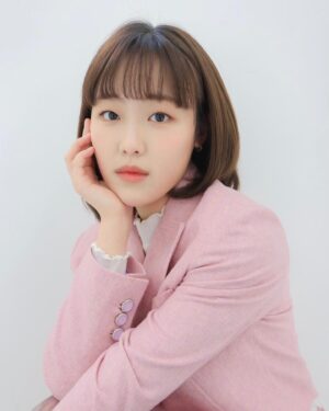 Kim Bo-yoon Thumbnail - 118.5K Likes - Most Liked Instagram Photos