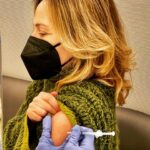 Kim Cattrall Instagram - They’ve expanded the vaccine eligibility age in New York! Made my appt yesterday and got the shot this morning. Good work NY! ❤️