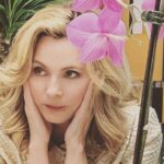 Kim Cattrall Instagram - Candid orchids ..💋 #glamorous
