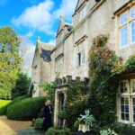 Kim Cattrall Instagram - Thank you @barnsley_house for such a wonderful, relaxing stay. A special thanks to Eman, Flo, Matthew and welcoming staff. 💋