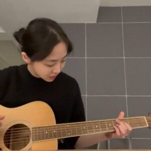 Kim Da-som Instagram - 위~잉 위~ 잉