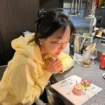 Kim Da-som Instagram - 비오는 생일이었지만 즐겁게 보냈어요🎂💕 모두 감사합니당