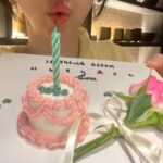 Kim Da-som Instagram - 비오는 생일이었지만 즐겁게 보냈어요🎂💕 모두 감사합니당