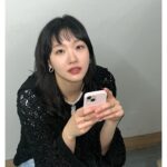 Kim Go-eun Instagram – 모두들.. 너무 고맙습니다.. 🥹
정말 더 열심히 잘 살게요 🙏🏻❤️