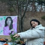 Kim Hee-seon Instagram - 감사히 잘~~~먹겠습니다!!!!!!!!!! 🙏고마워요🩵깊은 산속 촬영중에 ~ 이렇게 맛있는 부페가 땋 !!!!!!🥹울팀 최고🫡