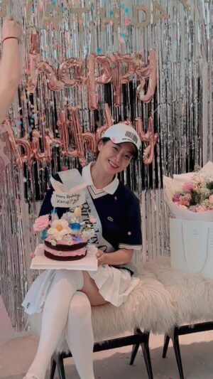 Kim Hee-seon Instagram - 🌈고맙고💛사랑해😍 #센스쟁이들🎂#보보젤라🔫🤪