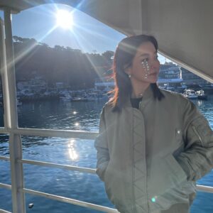 Kim Hee-seon Instagram - 🌊우리:집