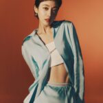 Kim Hieora Instagram - editor 김현유 photographer 채대한 stylist 허선영 hair 도희 make up 권호숙 assistant 송채연 artdesigner 주정화 #에스콰이어 #esquirekorea #8월호 #화보