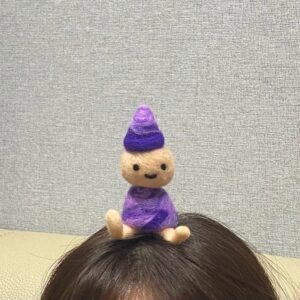 Kim Hyang-gi Instagram - 걱정인형생겼다 호로롤ㄹㄹ
