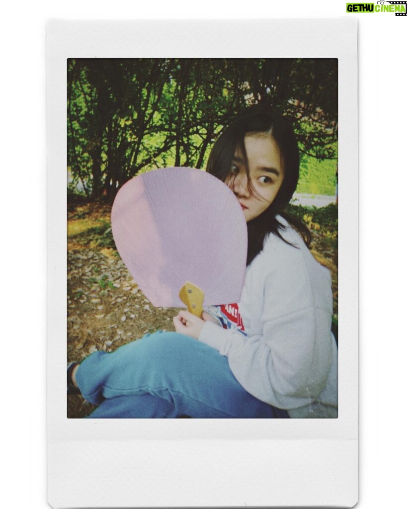 Kim Hyang-gi Instagram - 💜💚