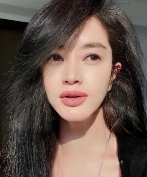 Kim Hye-soo Instagram - 감기 조심하세요~