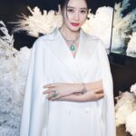 Kim Hye-soo Instagram - @dolcegabbana @ojaerocks @stylist_boo @hyez_23 @m_up_sseong @taeyang_artistaeyang @vouge_official