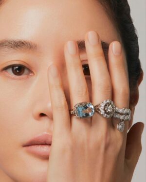 Kim Hye-soo Instagram - @stylist_boo 
@hyez_23 
@m_up_sseong 
@hearts_ultrapeku 
@ojaerocks 
@dolcegabbana 
@voguekorea