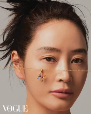 Kim Hye-soo Instagram - @voguekorea
@dolcegabbana 
#dolcegabbana