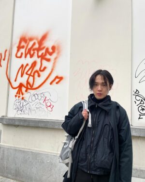 Kim Hyo Jong Instagram - 🇫🇷🖤