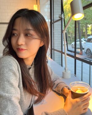 Kim Hyun-soo Thumbnail - 282.7K Likes - Top Liked Instagram Posts and Photos