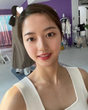 Kim Hyun-soo Thumbnail - 426.4K Likes - Top Liked Instagram Posts and Photos