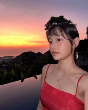 Kim Ji-woo Instagram - 