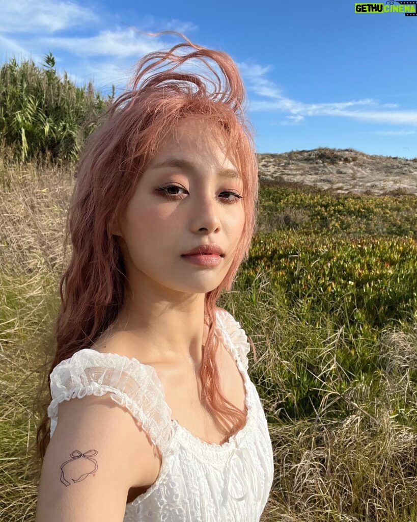 Kim Ji-woo Instagram - 🫧