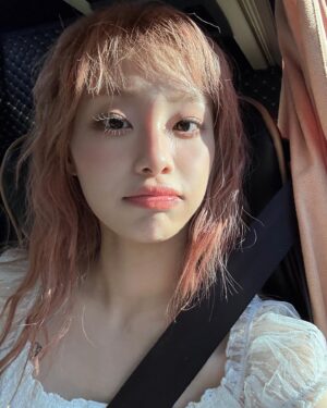 Kim Ji-woo Instagram - 🫧