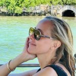 Kim Raver Instagram - Dreaming of @thegrittipalace where my mom and step father went 40 years ago and where it all began, their inspirational relationship and deep friendship. Returning to this magical place to celebrate my parents, what a perfect way to celebrate their upcoming anniversary. #TheGrittiPalace #TheLuxuryCollection #suppliedby @thegrittipalace 📸 @__manuboyer__