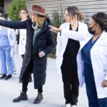 Kim Raver Instagram - The #GreysAnatomy two-part event continues tonight!! Directed by the incredible @therealkmckidd, you won’t want to miss this AMAZING episode. Tune in at 9/8c only on ABC!