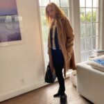 Kim Raver Instagram - This beautiful @burningtorch shirt under my vintage @ysl blazer under my stunning camel @proenzaschouler coat are what dreams are made of 😍#FashionFriday