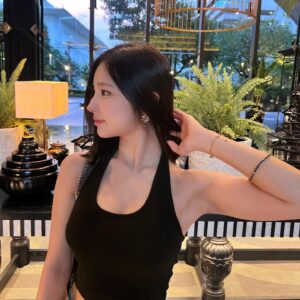 Kim So-hee Thumbnail - 170.9K Likes - Most Liked Instagram Photos