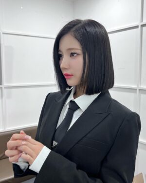 Kim So-hee Thumbnail - 220.9K Likes - Most Liked Instagram Photos