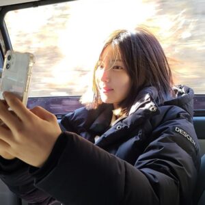 Kim So-hee Thumbnail - 433.9K Likes - Most Liked Instagram Photos