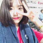 Kim So-hye Instagram - 첫 축구 관전 ⚽️ 대한민국 국가대표 짱짱👍💕 #멋진경기#멋진선수분들 #멋진배라버니 #예쁜시은언니 #배라버니가 선물해준 #유니폼 #뒤엔PengD#짱좋아