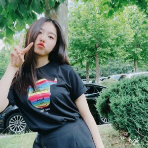 Kim So-hye Instagram - 뚠