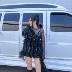 Kim So-yeon Instagram - 😎🖤