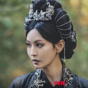 Kim So-yeon Instagram - #구미호뎐1938 🦉