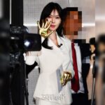 Kim So-yeon Instagram - *대국민 로또 추첨 공개 생방송* 최상대 복권위원장님🌼과 #황금손 💛👋 으로 다녀왔습니다. 존경하는🍀 #서경석 오빠, 아름다우신🌹#박연경아나운서 님 ~📸