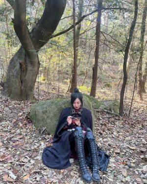 Kim So-yeon Instagram - #구미호뎐1938  행복한🦉