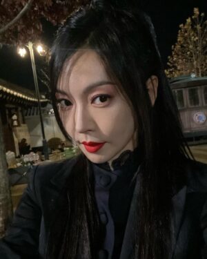 Kim So-yeon Instagram - #구미호뎐1938  행복한🦉