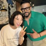 Kim Sook Instagram - 다니엘!! 다 흔들렸잖아!!