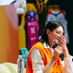 Kim Yeon-koung Instagram - 팬분들의 무한한 사랑으로 지금까지 이어온 저의 배구 인생에 감사하게도 올해 기회가 되어 조금이나마 팬분들에게 그 사랑을 돌려드릴 수 있어 의미있는 시간이었습니다. 와주신 모든 분들께 진심으로 감사드립니다. 소중해 💙🧡 #베이커리연경당 #fanmeeting