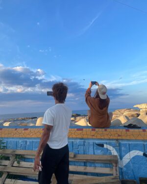 Kim Yong-ji Instagram - 쑥스러워가 셀피는 차에서만 가능
친구들
학연 마라케시 영욱이
가족회의 
고성 끝🏝️