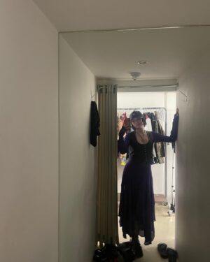 Kim Yong-ji Instagram - ❤️‍🩹💙🫶🏼

무서운 시선
여름
제발 전화 좀 받아줘
화봉봉
선우은호가발