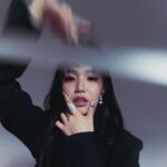 Kimberley Chen Instagram - @beauty321 cover for march 🦋✨🌞💋 kiki的旅程已經開始了 💭 新歌 未完成 今天發行 🥰
