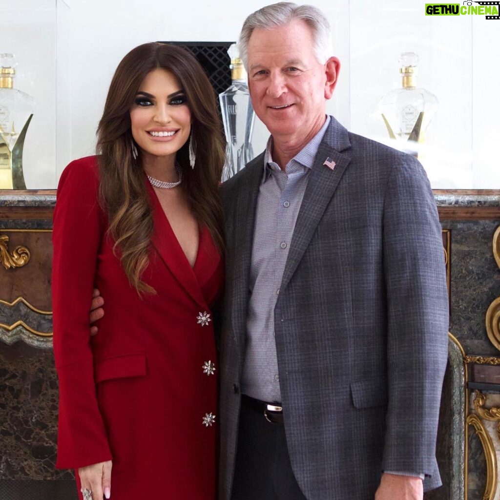 Kimberly Guilfoyle Instagram - Grateful to support Coach Tuberville, @sentuberville , an America-first leader, at his fundraiser! 🇺🇸 Now more than ever, we need leaders committed to prioritizing our nation’s interests and securing a brighter future for all Americans. Let’s stand together behind leaders like Coach Tuberville who embody the values of strength, unity, and prosperity for our great nation! #AmericaFirst #StrongLeadership